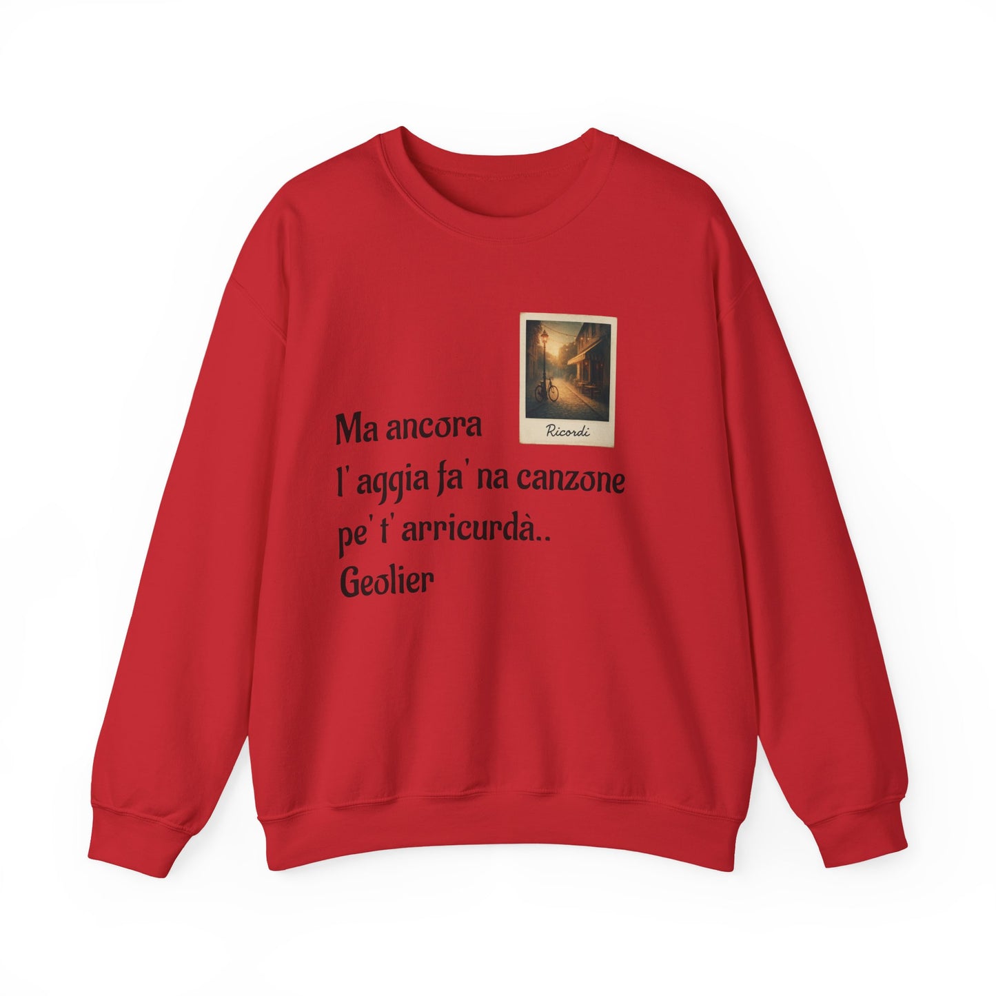FELPA CIT.GEOLIER - Italian Lyric Crewneck Sweatshirt – "Ma ancora l’aggia fà' na canzone"