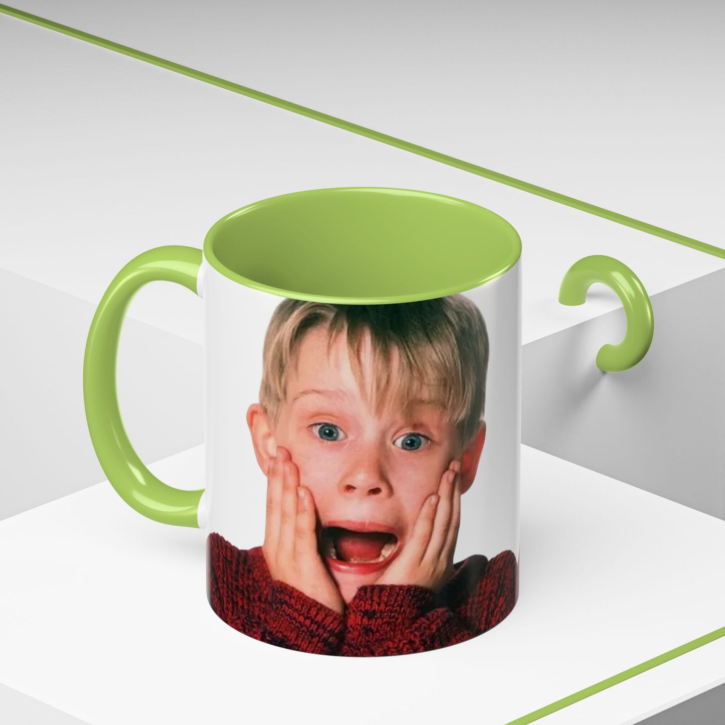 Tazza KEVIN - Home Alone Inspired Accent Coffee Mug — Funny Kid Surprise Face (11/15 oz)