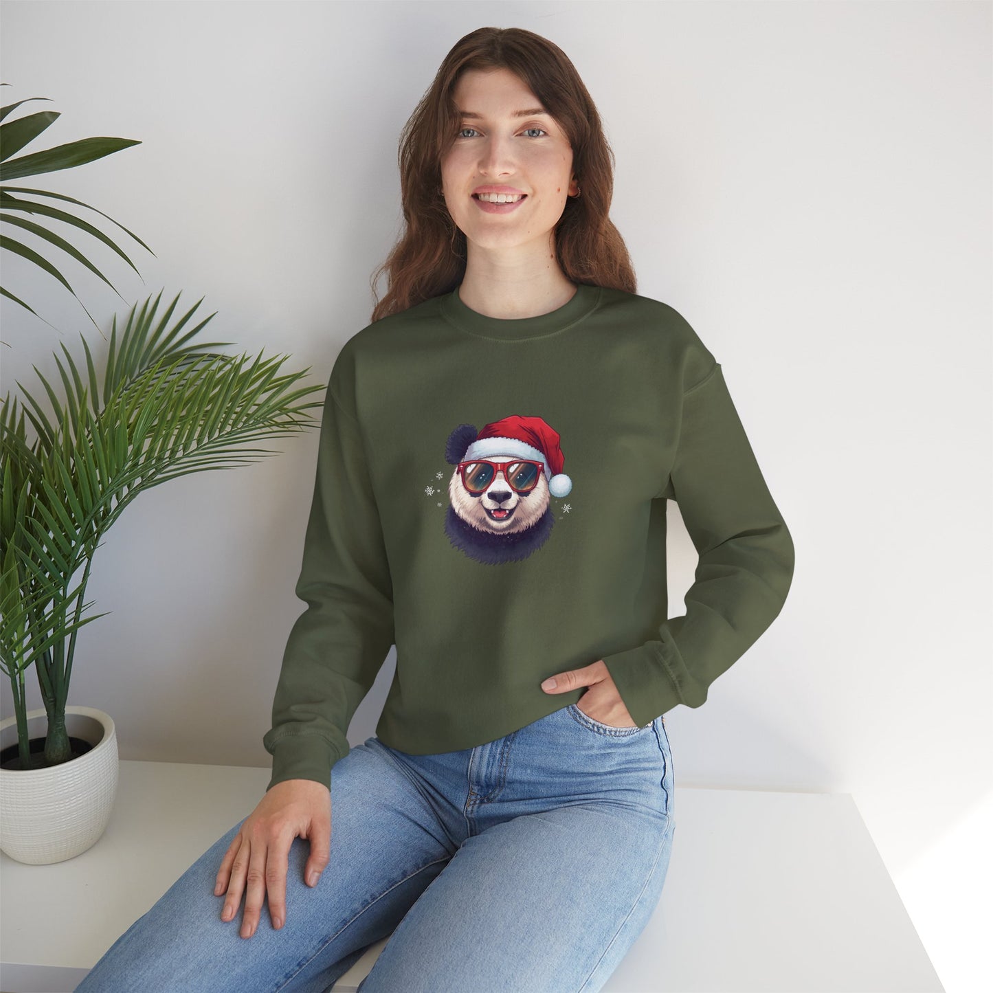 Felpa con buffo Panda natalizio Unisex | Regalo di Natale, Abbigliamento per le feste, Capi essenziali comodi, Girocollo unisex, Felpa carina