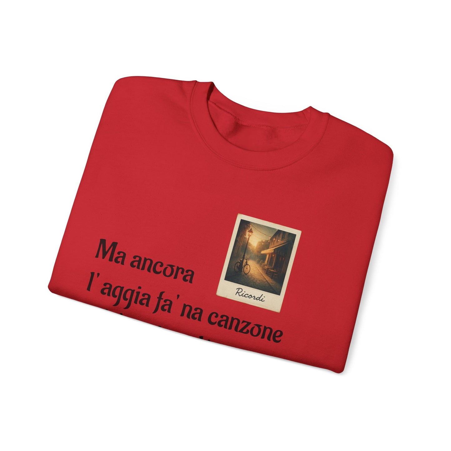 FELPA CIT.GEOLIER - Italian Lyric Crewneck Sweatshirt – "Ma ancora l’aggia fà' na canzone"