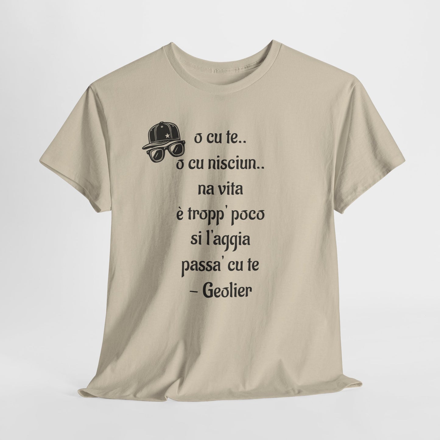 Maglietta unisex con citazione Geolier, maglietta ispiratrice, abbigliamento casual, regalo per gli amanti della musica, maglietta grafica alla moda