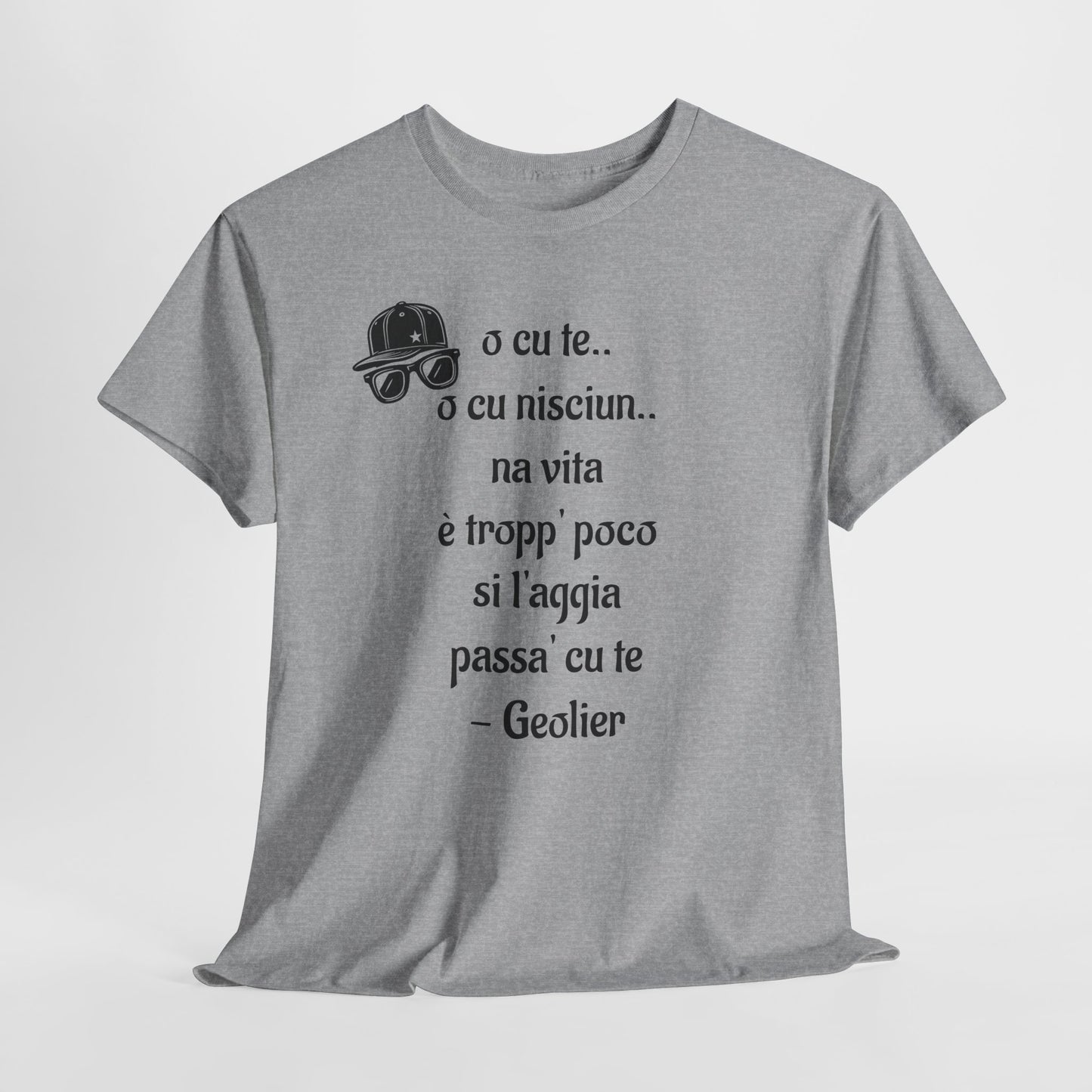 Maglietta unisex con citazione Geolier, maglietta ispiratrice, abbigliamento casual, regalo per gli amanti della musica, maglietta grafica alla moda