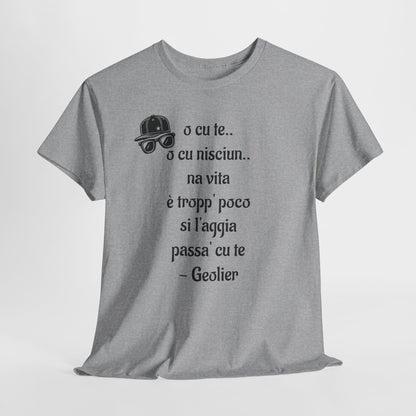 Maglietta unisex con citazione Geolier, maglietta ispiratrice, abbigliamento casual, regalo per gli amanti della musica, maglietta grafica alla moda