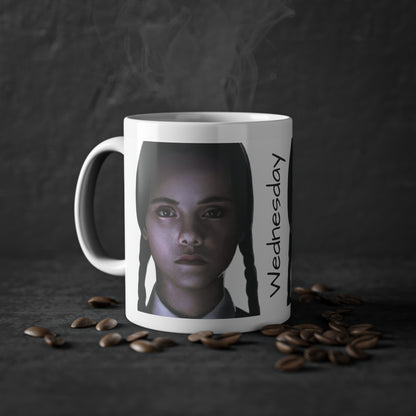 Tazza Wednesday Addams Portrait Mug — Gothic Retro Character Coffee Cup